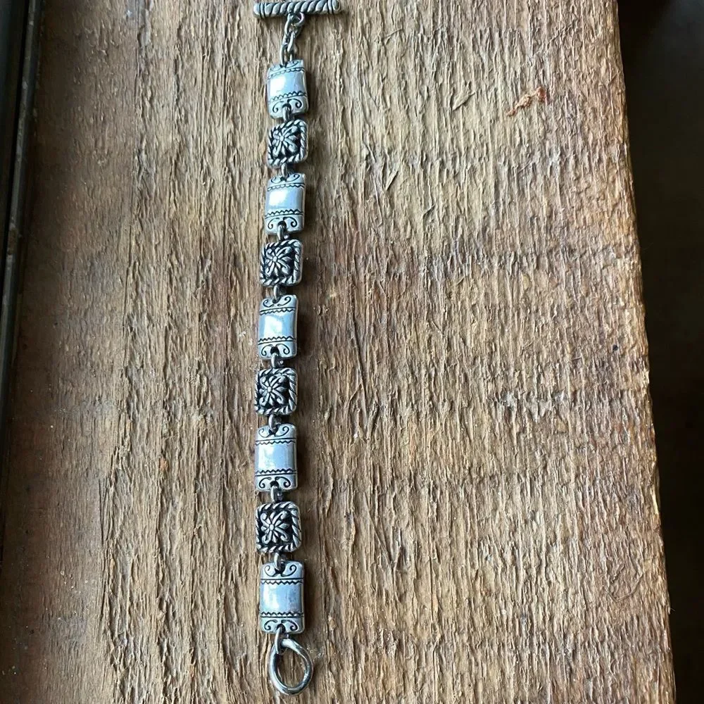BRIGHTON vintage silver scrolled square link toggle clasp bracelet‎